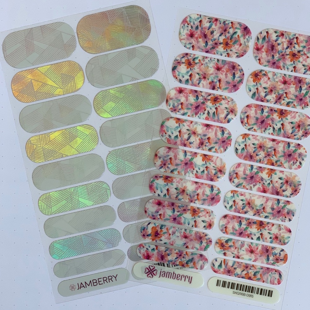 Nail wraps